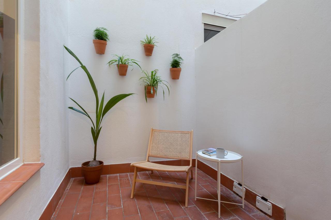 Puerta De Larios: Central Three-Bedroom Apartment With Balconies And Patio Málaga Kültér fotó